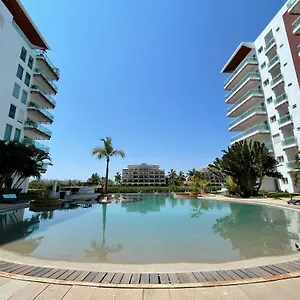 6012-2-4-condominio-junto-a-la-marina-mazatlan.mazatlan-hotels.com/